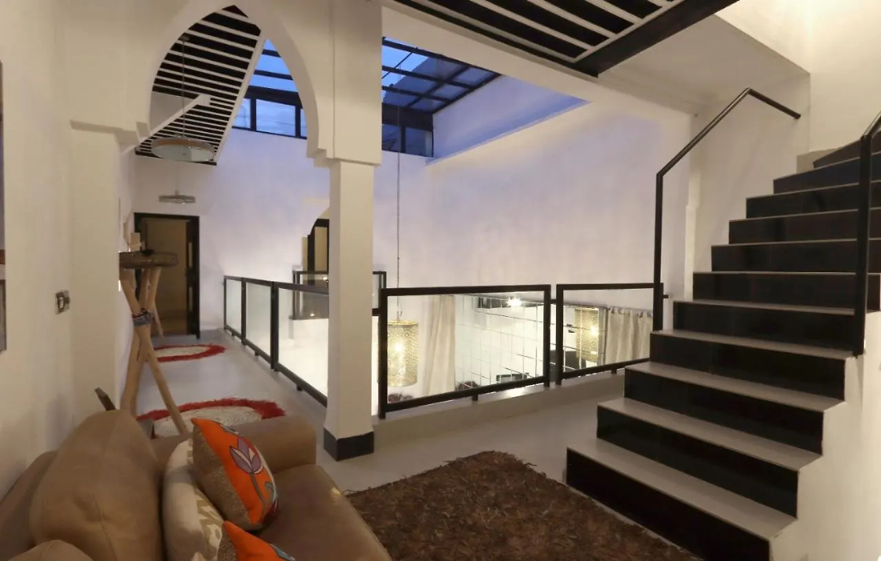 Riad Modern Bed & Breakfast 마라케시 0*,  모로코